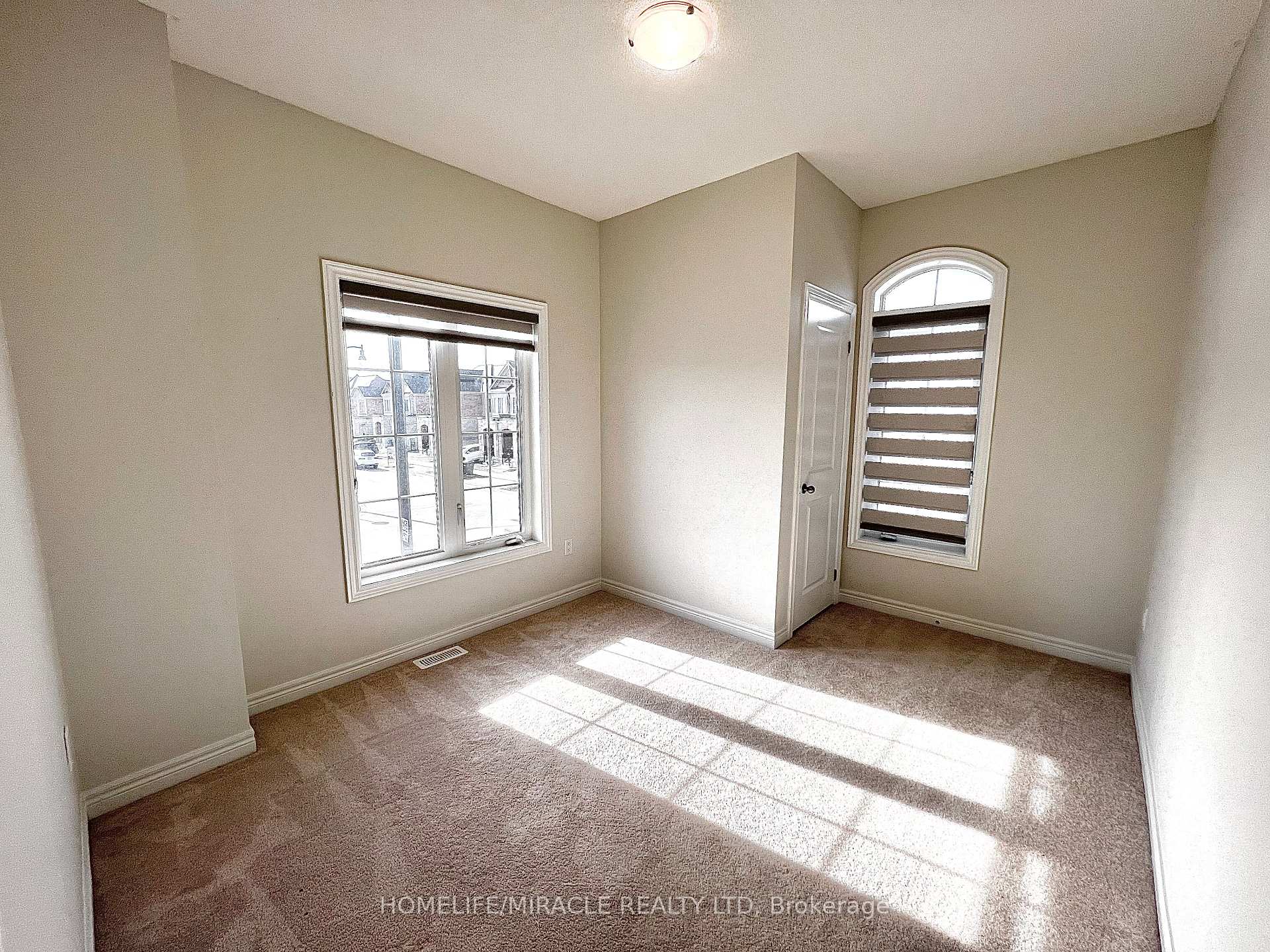 Photo 36 of 535 Veterans Drive, Brampton, Northwest Brampton — HOMEH