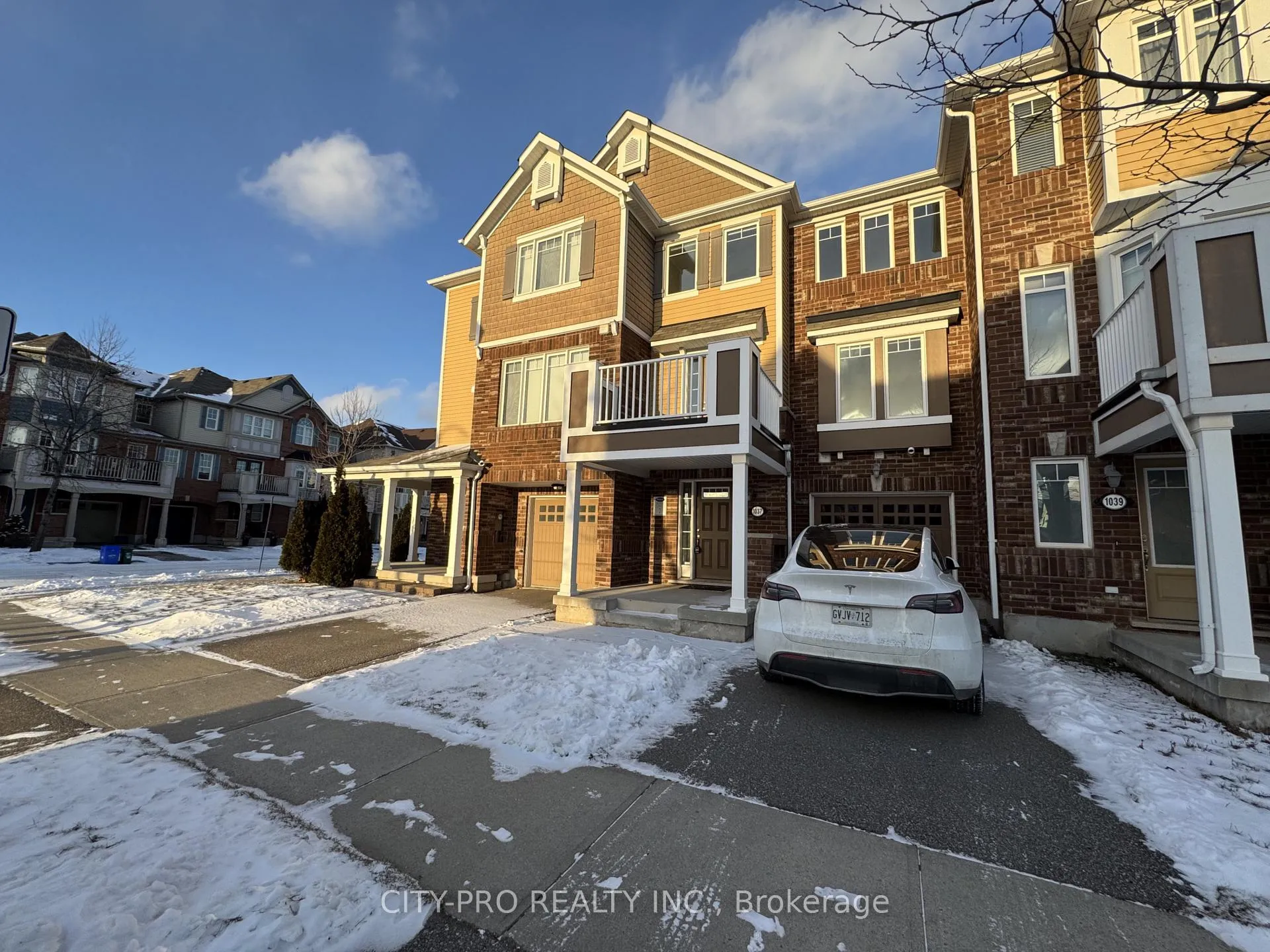 Photo 1 of 1037 Haxton Heights, Milton, Willmott — HOMEH