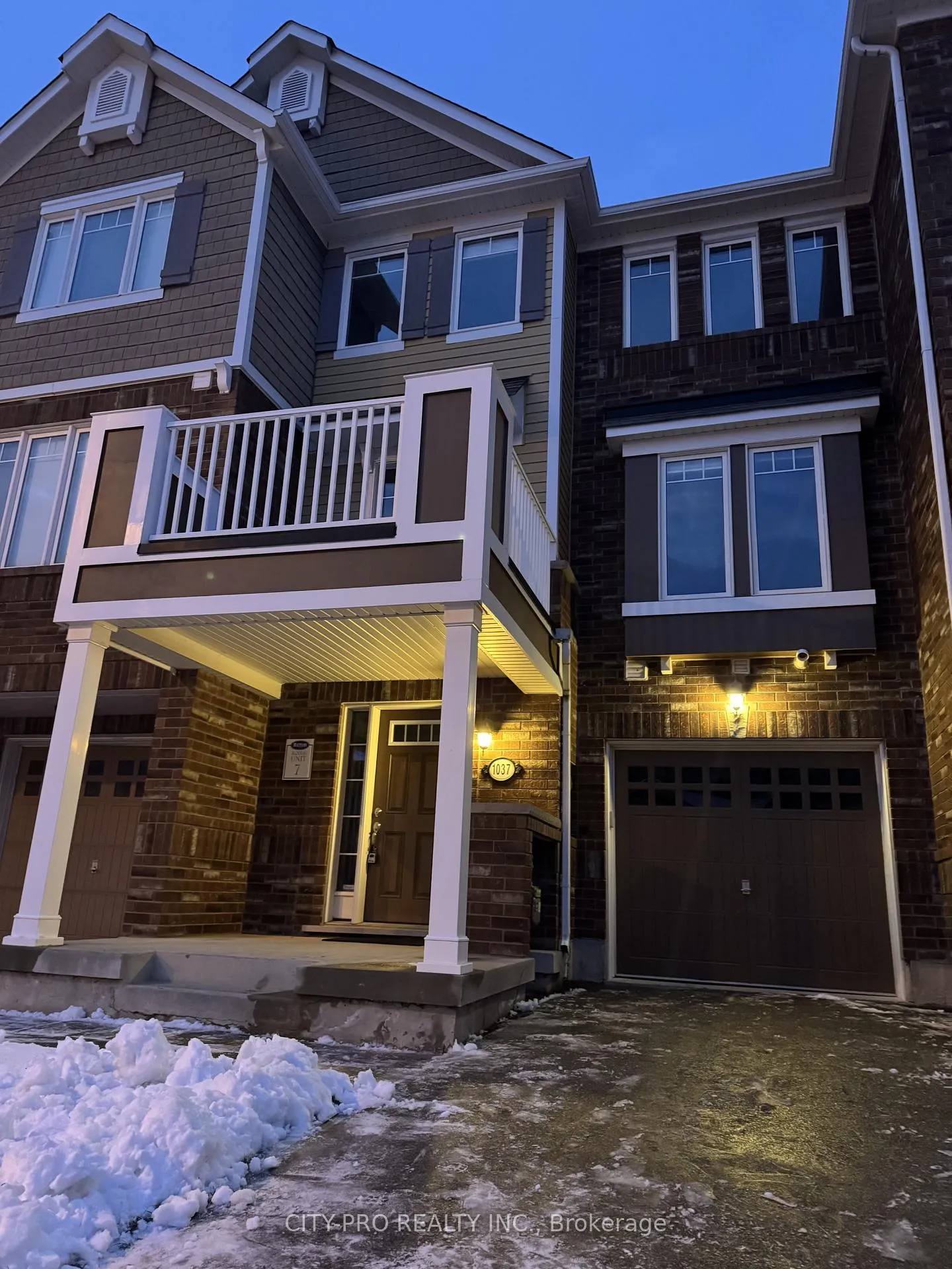 Photo 2 of 1037 Haxton Heights, Milton, Willmott — HOMEH