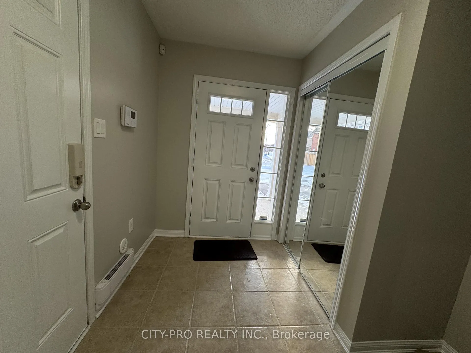 Photo 5 of 1037 Haxton Heights, Milton, Willmott — HOMEH