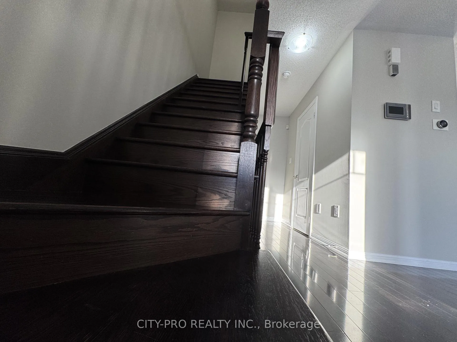 Photo 18 of 1037 Haxton Heights, Milton, Willmott — HOMEH
