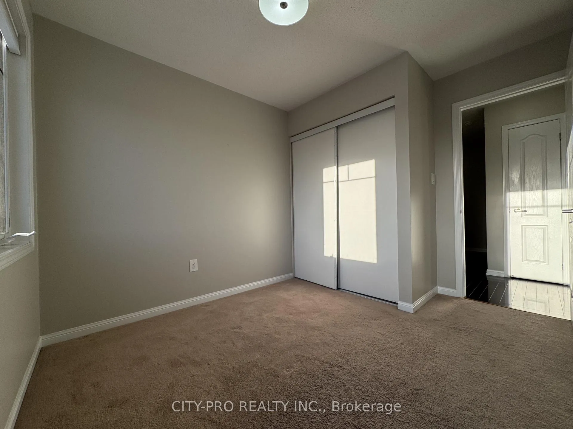 Photo 28 of 1037 Haxton Heights, Milton, Willmott — HOMEH