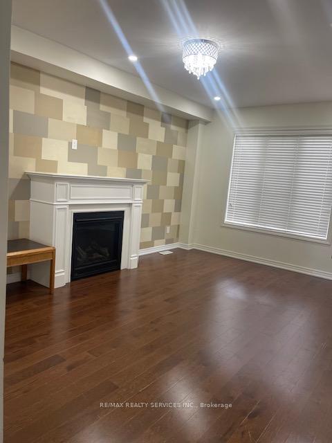 Photo 9 of 25 Muscovy Drive N, Brampton, Northwest Brampton — HOMEH