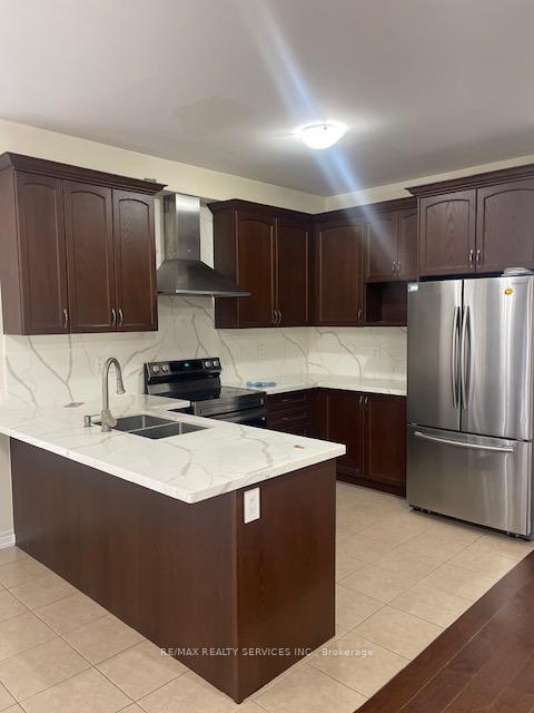 Photo 7 of 25 Muscovy Drive N, Brampton, Northwest Brampton — HOMEH