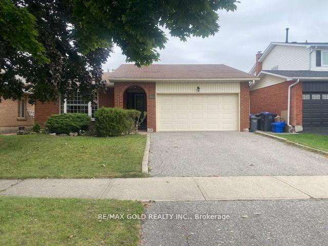 Front of 30 Blackthorn Lane