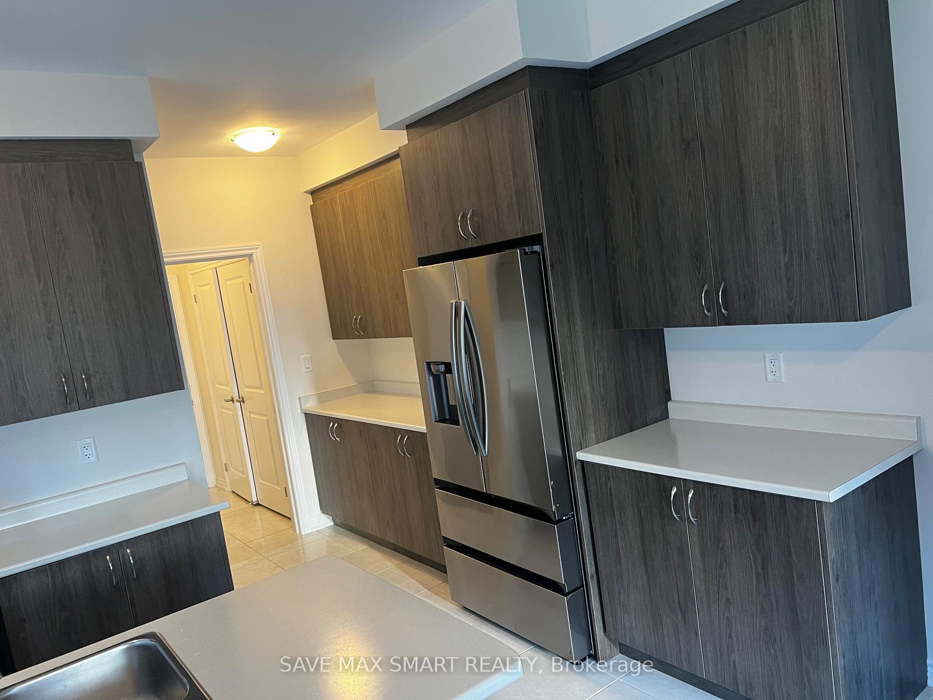 Photo 7 of 211 Terry Fox Drive, Barrie, Rural Barrie Southeast — HOMEH