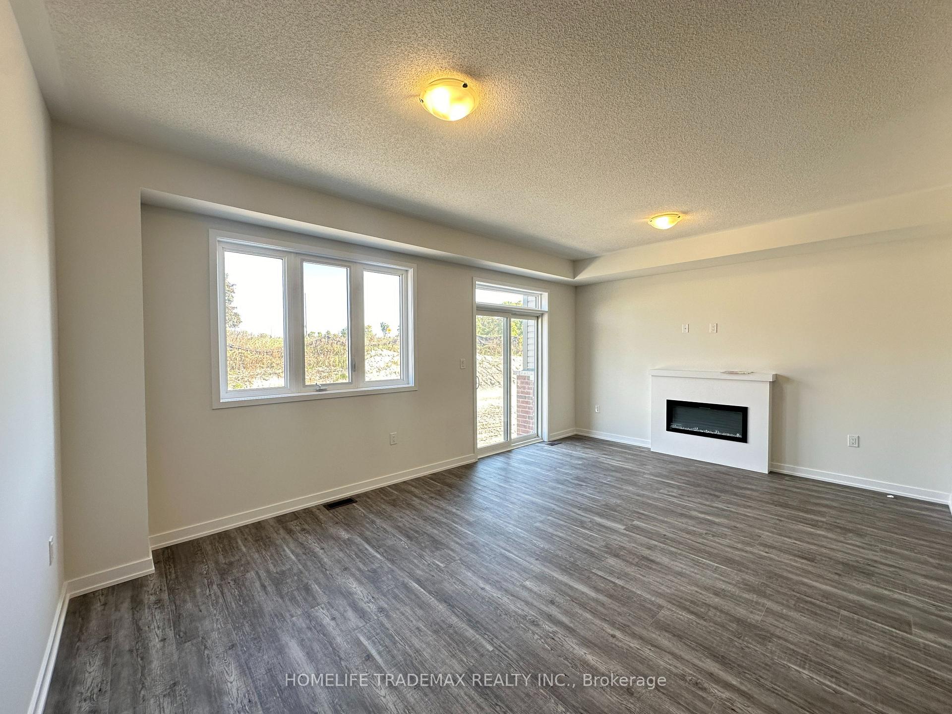 Photo 8 of 2046 Horace Duncan Crescent, Oshawa, Taunton — HOMEH