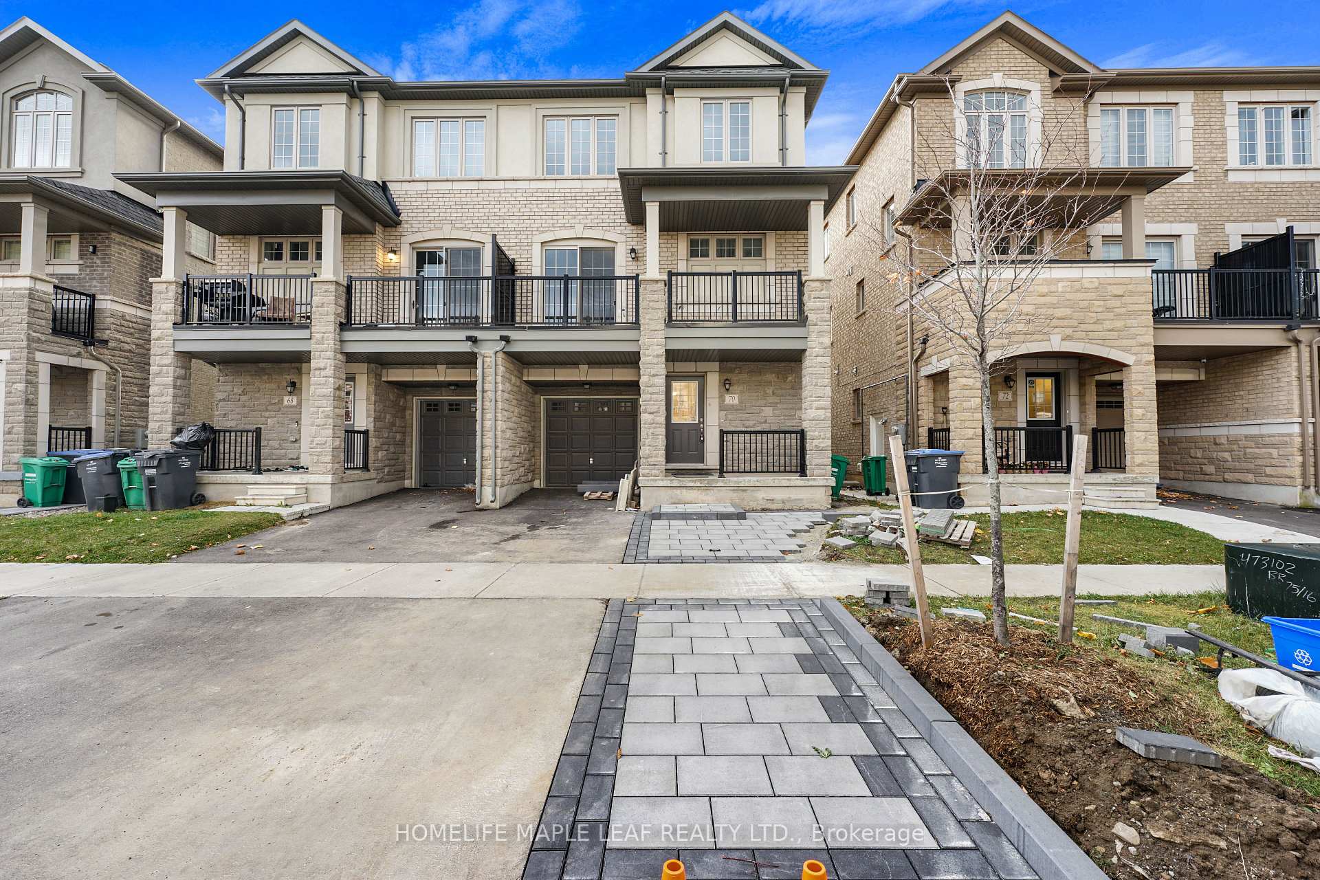 Photo 17 of 70 Hashmi Place, Brampton, Credit Valley — HOMEH