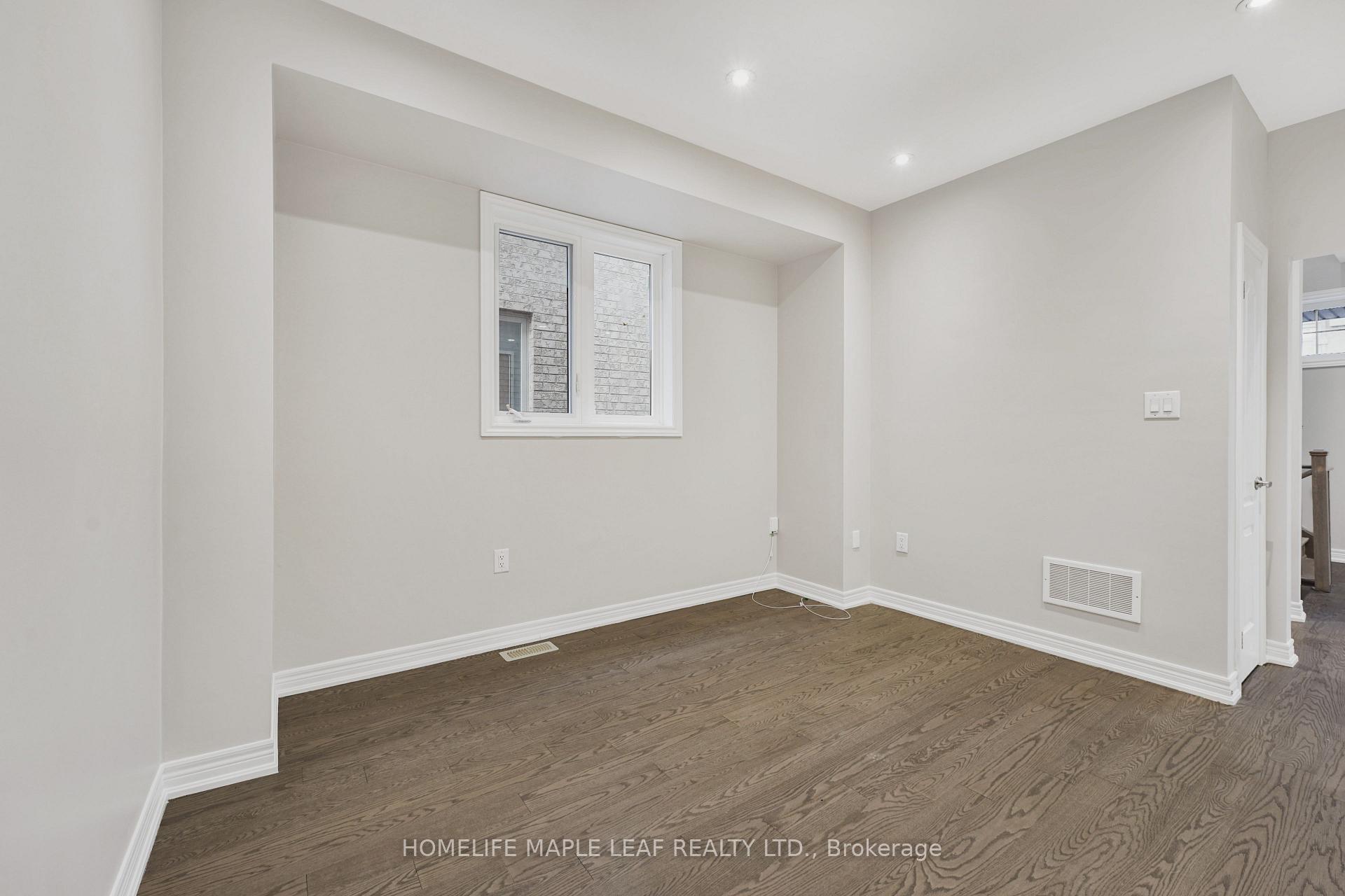 Photo 34 of 70 Hashmi Place, Brampton, Credit Valley — HOMEH