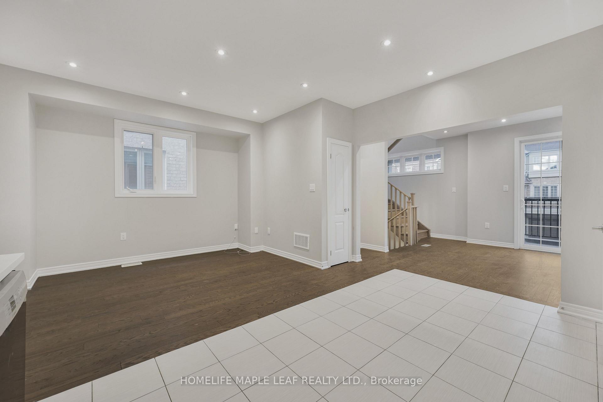Photo 7 of 70 Hashmi Place, Brampton, Credit Valley — HOMEH