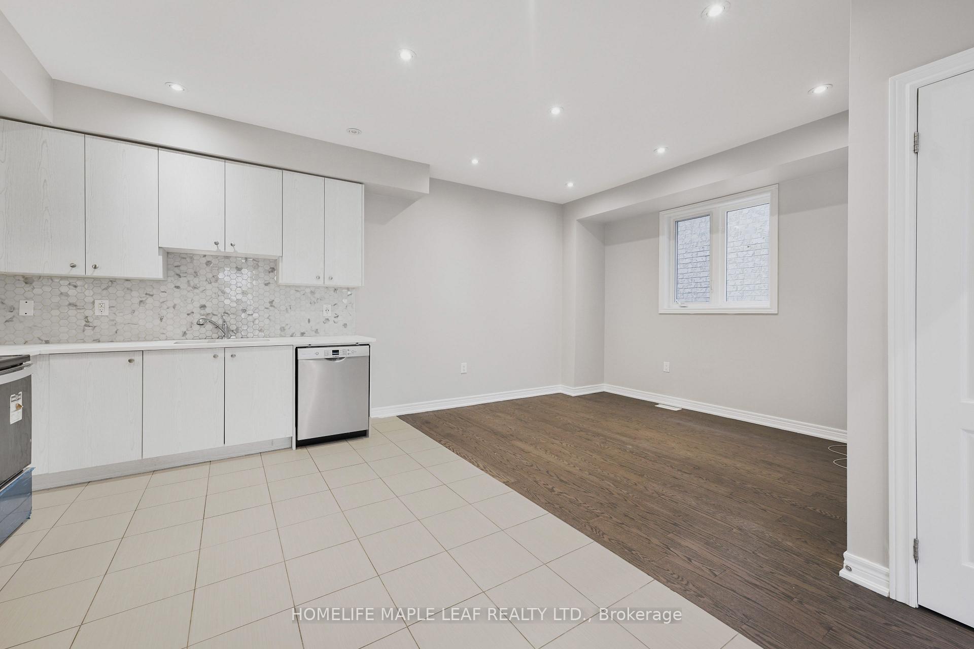 Photo 11 of 70 Hashmi Place, Brampton, Credit Valley — HOMEH