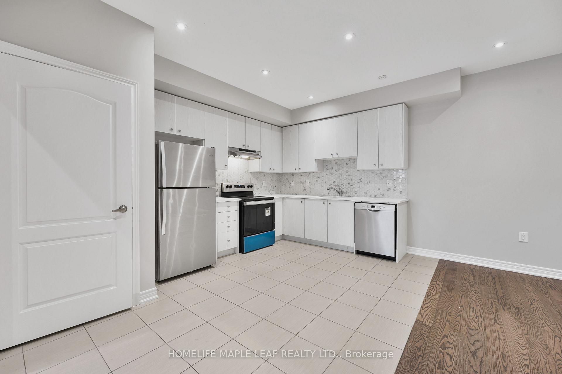 Photo 10 of 70 Hashmi Place, Brampton, Credit Valley — HOMEH