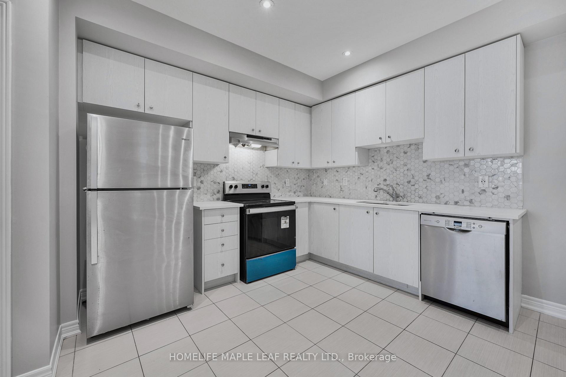 Photo 8 of 70 Hashmi Place, Brampton, Credit Valley — HOMEH