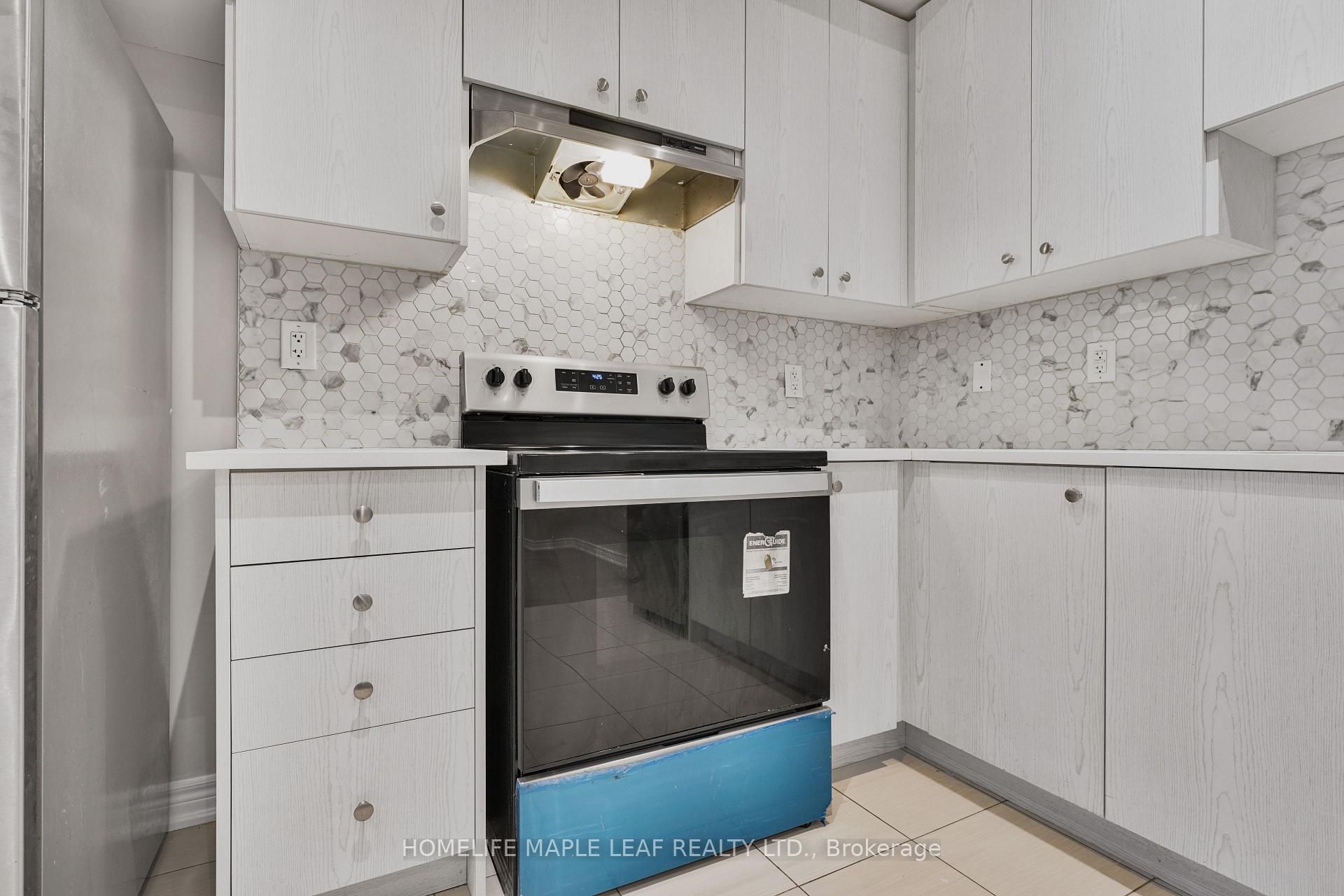 Photo 19 of 70 Hashmi Place, Brampton, Credit Valley — HOMEH
