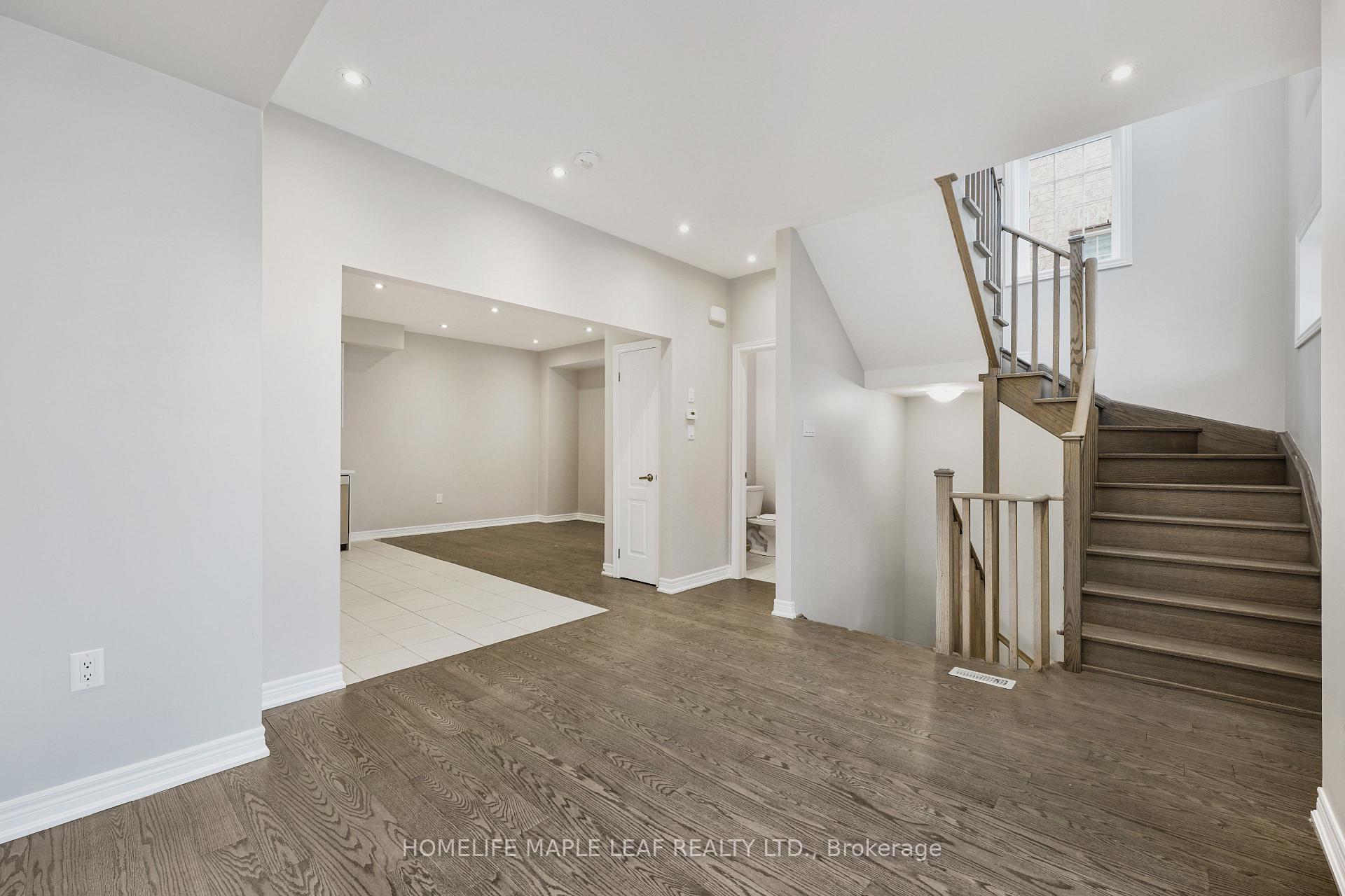 Photo 23 of 70 Hashmi Place, Brampton, Credit Valley — HOMEH