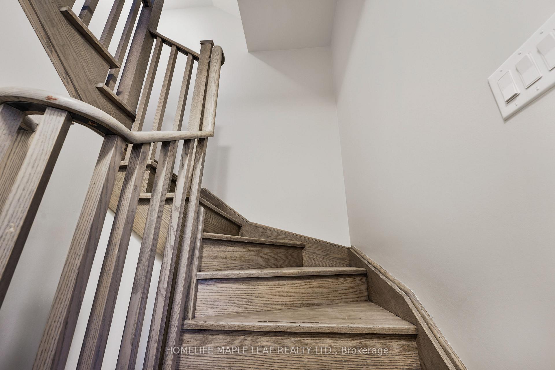 Photo 22 of 70 Hashmi Place, Brampton, Credit Valley — HOMEH