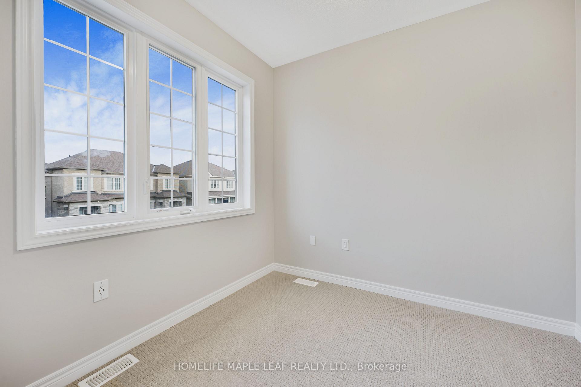 Photo 36 of 70 Hashmi Place, Brampton, Credit Valley — HOMEH
