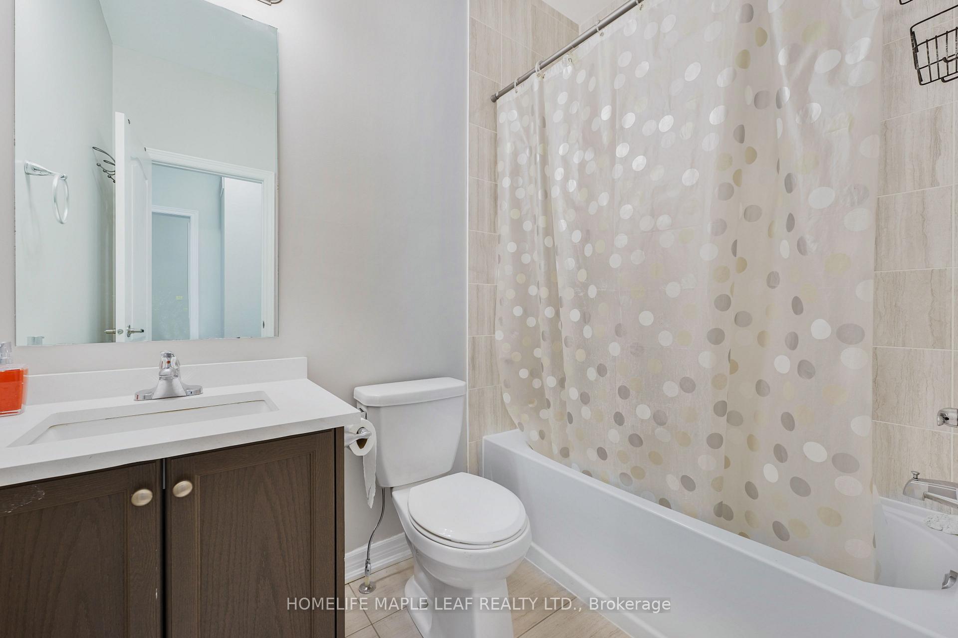 Photo 31 of 70 Hashmi Place, Brampton, Credit Valley — HOMEH