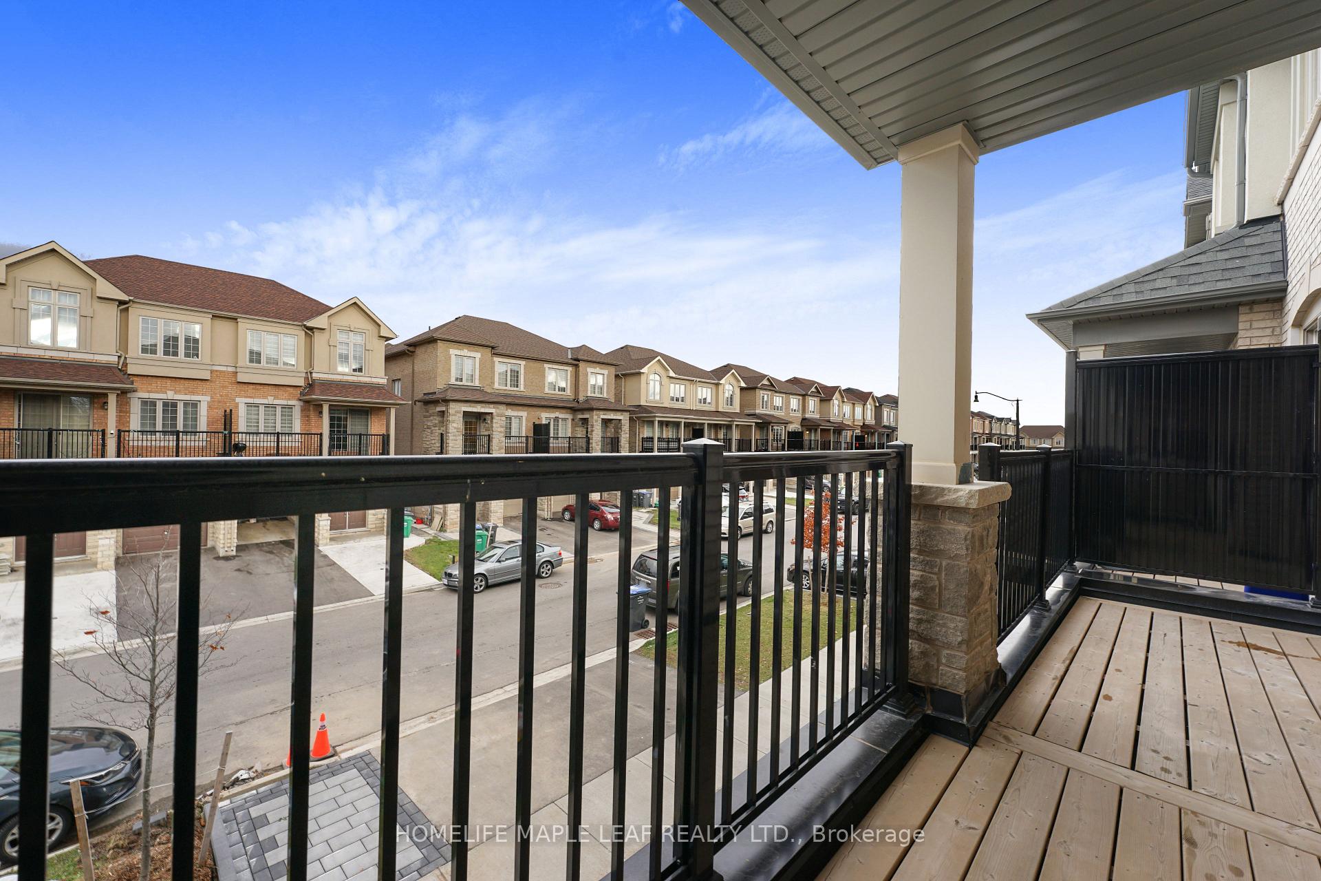 Photo 29 of 70 Hashmi Place, Brampton, Credit Valley — HOMEH
