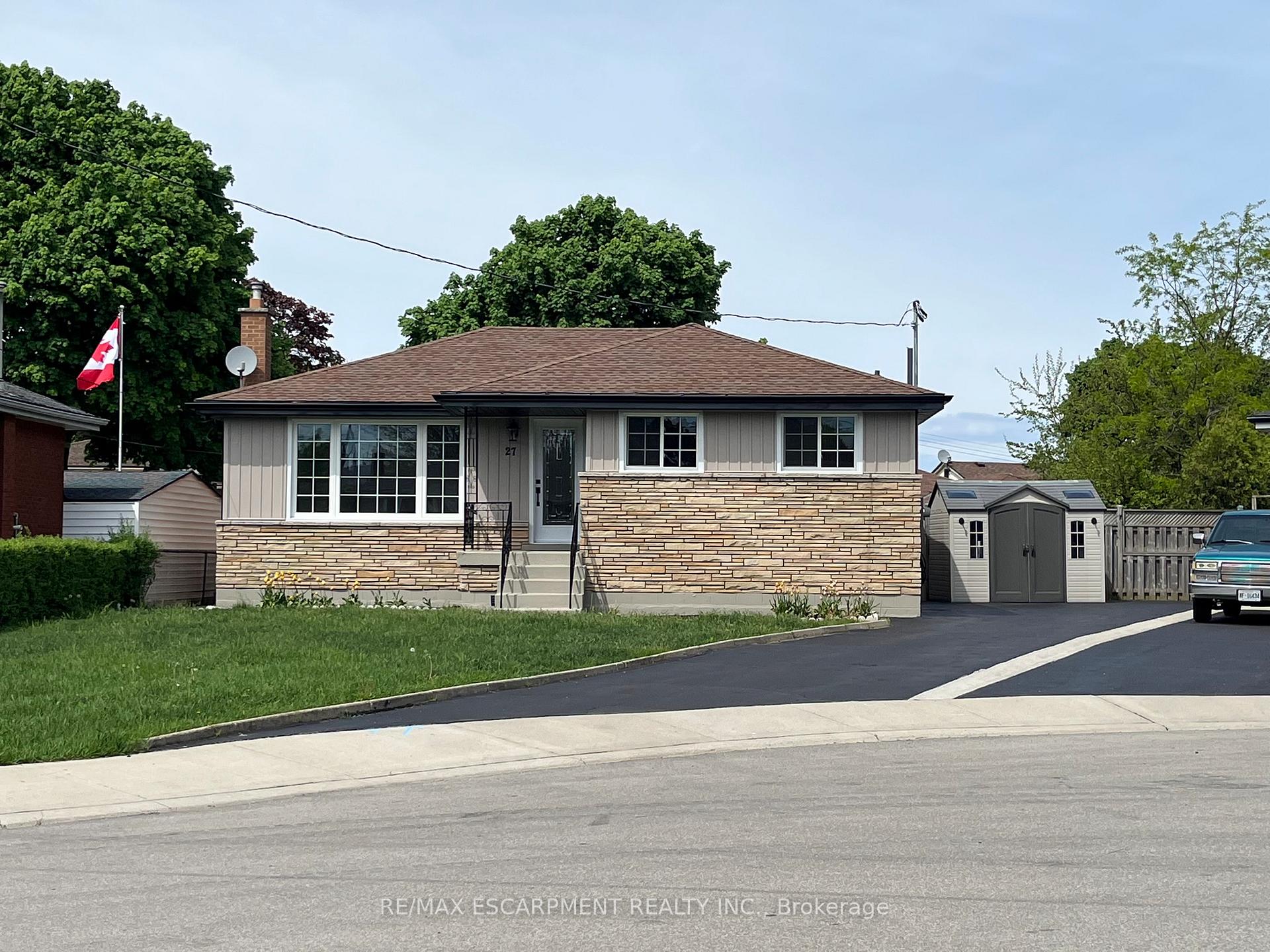 Photo 1 of Unit Lower, 27 Fern Place, Hamilton, Huntington — HOMEH