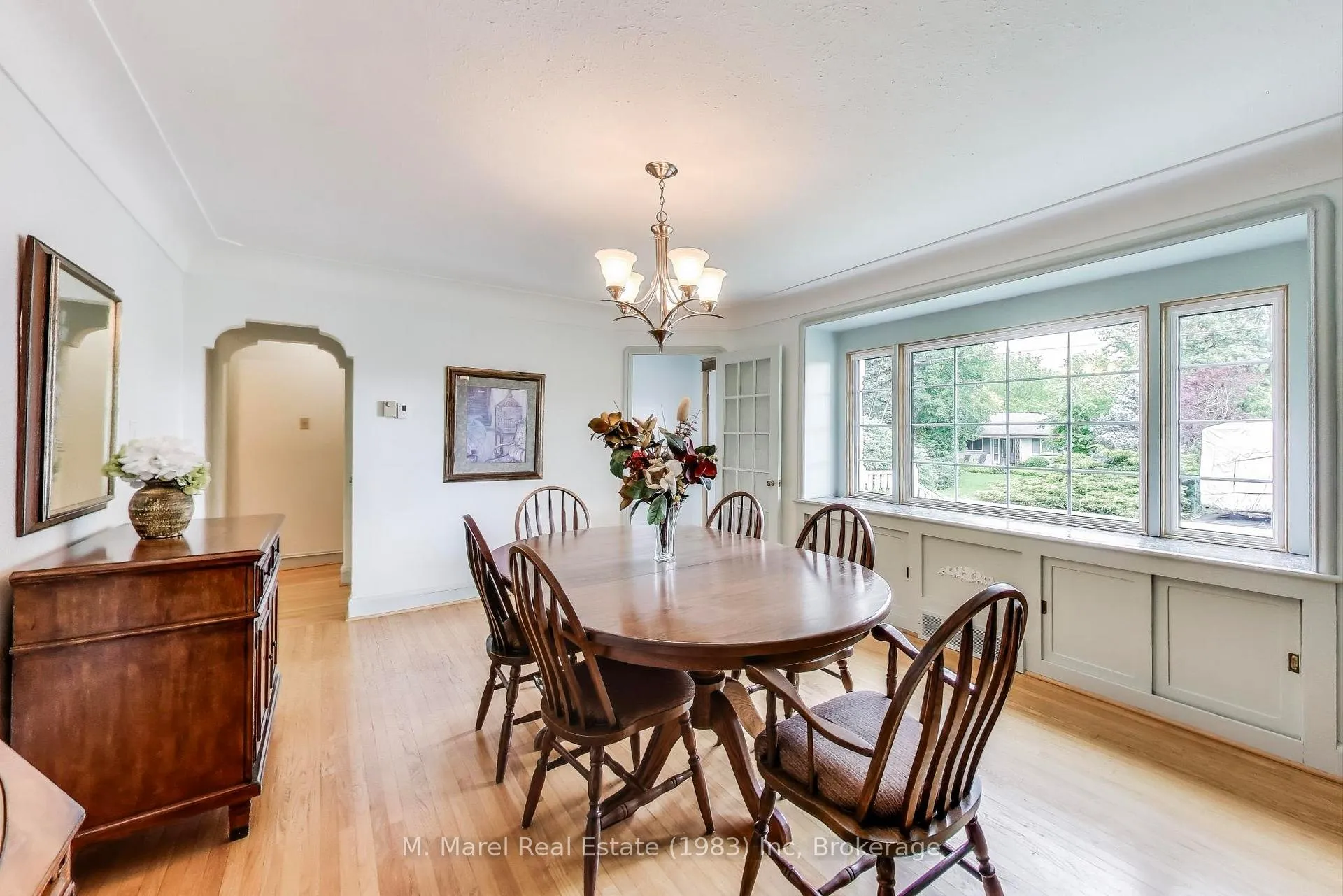 Photo 8 of 9 Avalon Avenue, Hamilton, Stoney Creek — HOMEH