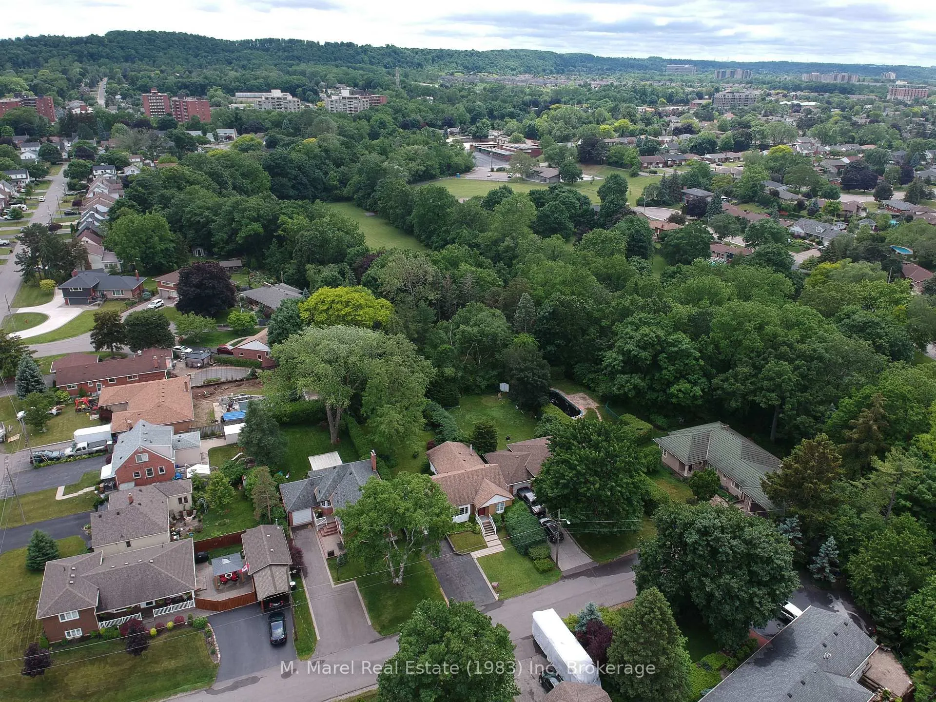 Photo 38 of 9 Avalon Avenue, Hamilton, Stoney Creek — HOMEH