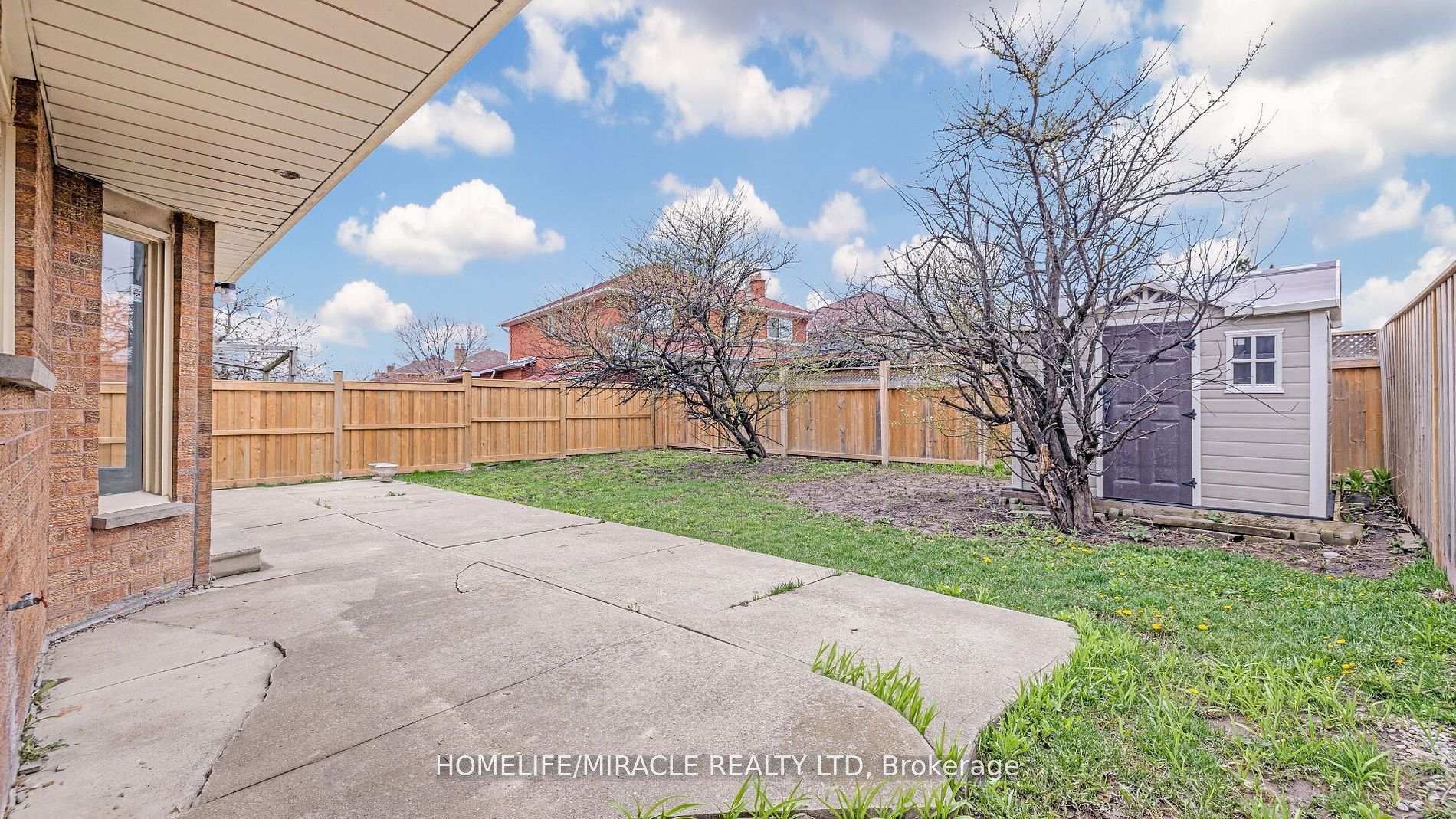 Photo 9 of Unit Bsmt, 74 Kingknoll Drive, Brampton, Fletcher's Creek South — HOMEH
