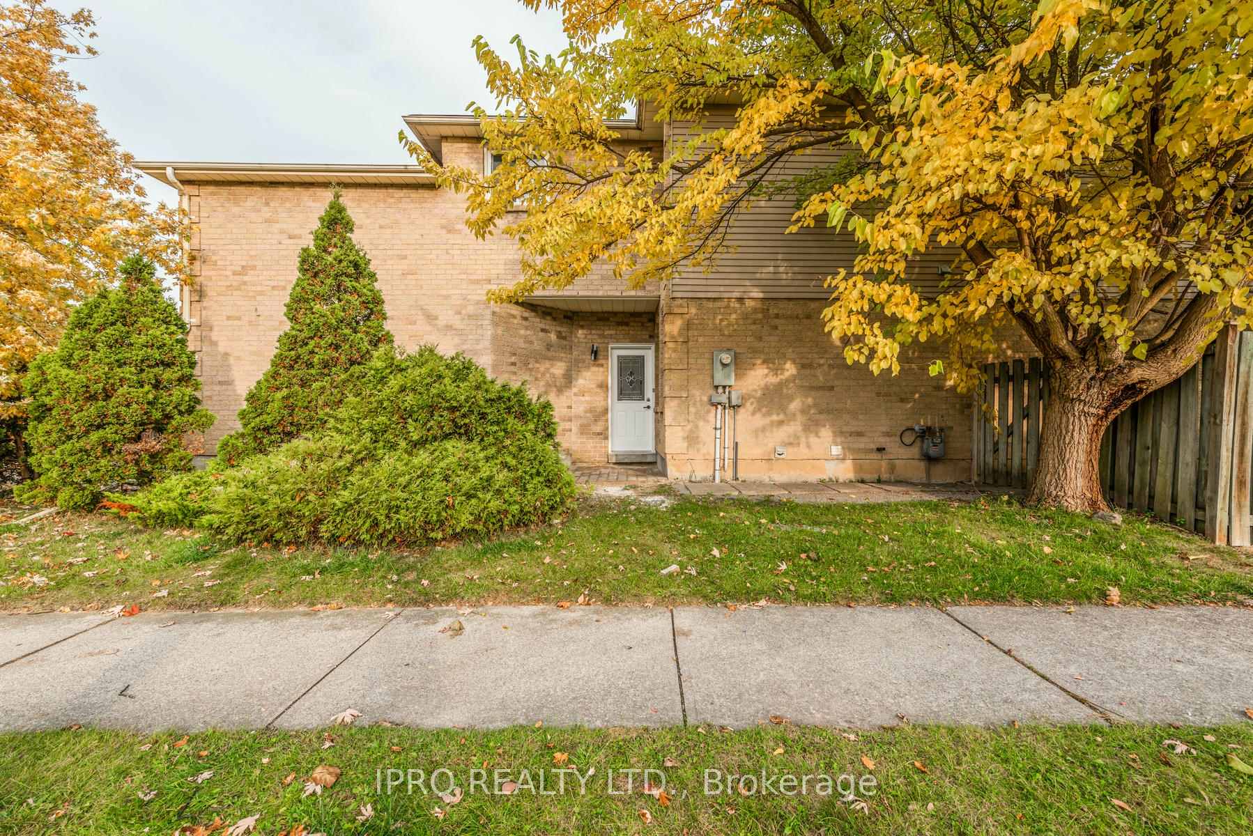 Photo 8 of 1666 McBrady Crescent, Pickering, Brock Ridge — HOMEH