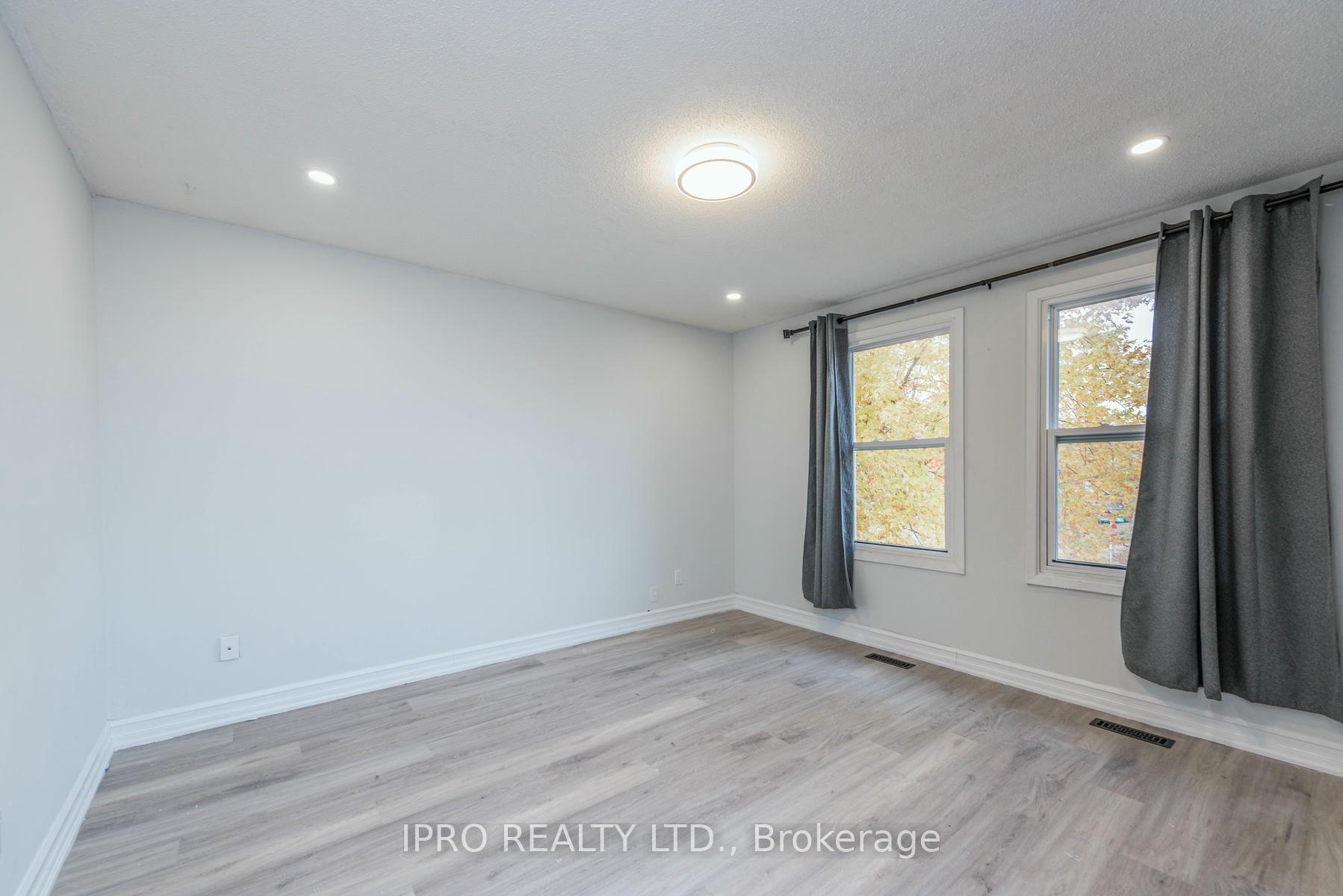 Photo 16 of 1666 McBrady Crescent, Pickering, Brock Ridge — HOMEH