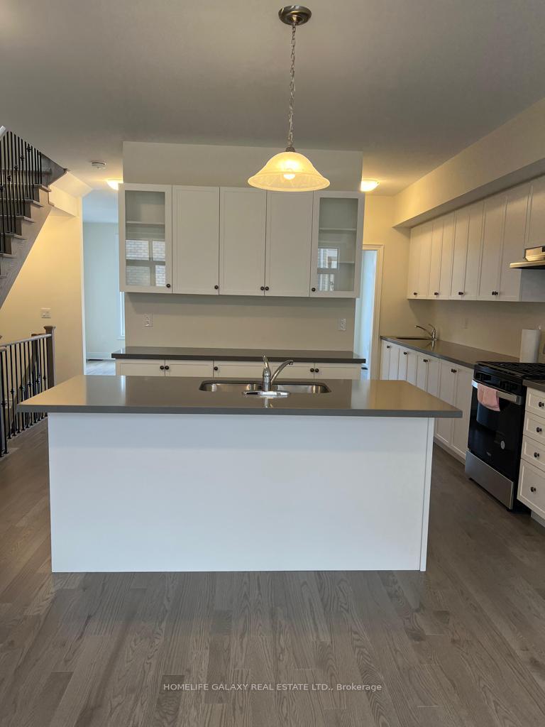 Photo 16 of 28 Phillipsen Way, Markham, Cedarwood — HOMEH
