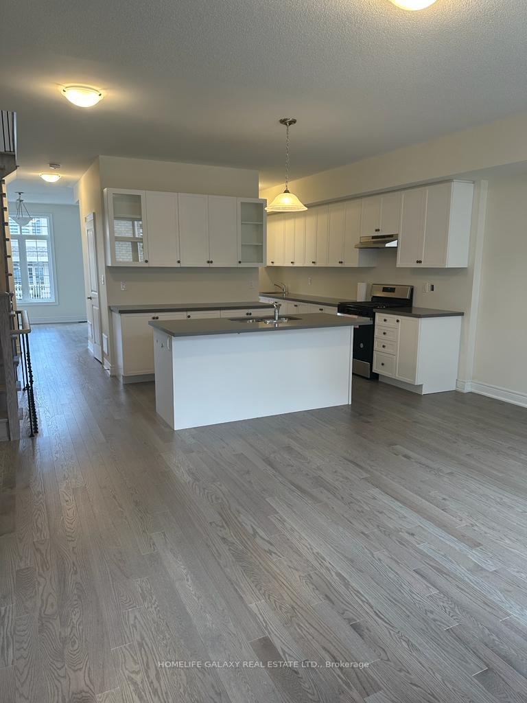 Photo 22 of 28 Phillipsen Way, Markham, Cedarwood — HOMEH