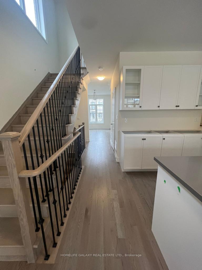 Photo 13 of 28 Phillipsen Way, Markham, Cedarwood — HOMEH