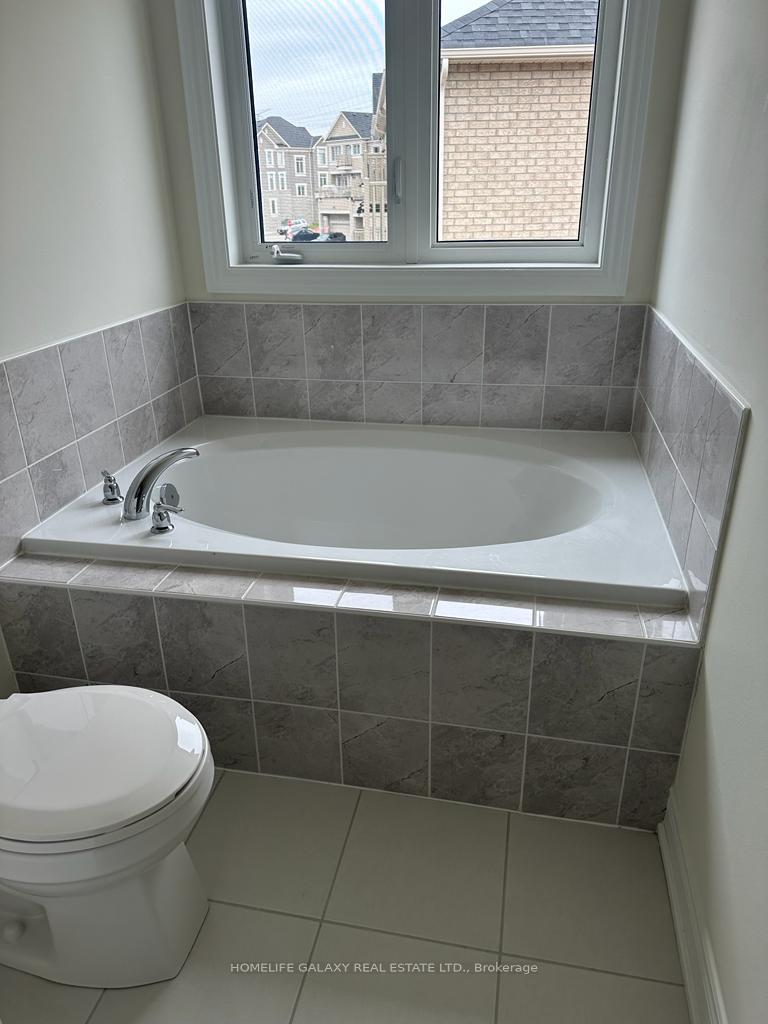 Photo 14 of 28 Phillipsen Way, Markham, Cedarwood — HOMEH