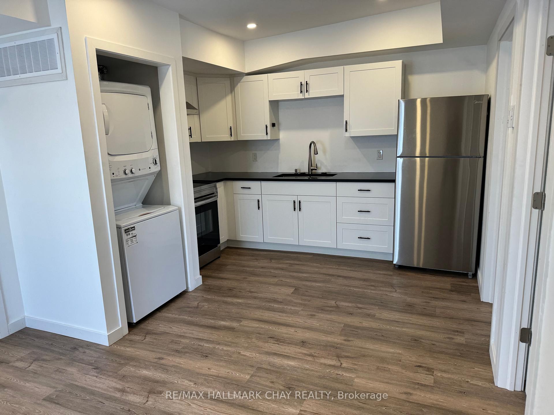 Front of Unit 1, 95 Victoria Street W