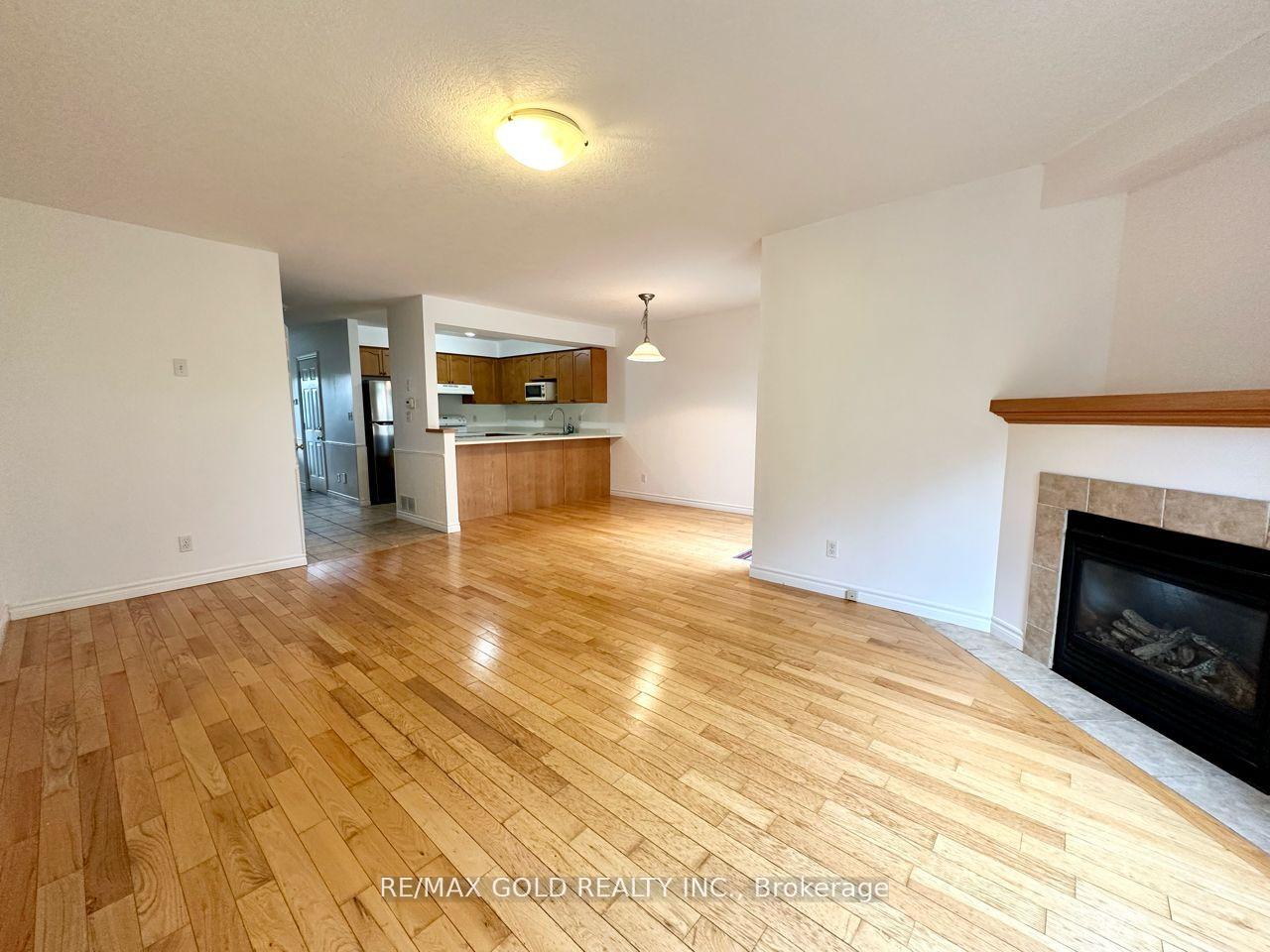 Photo 11 of 509 Mariner Drive, Waterloo — HOMEH