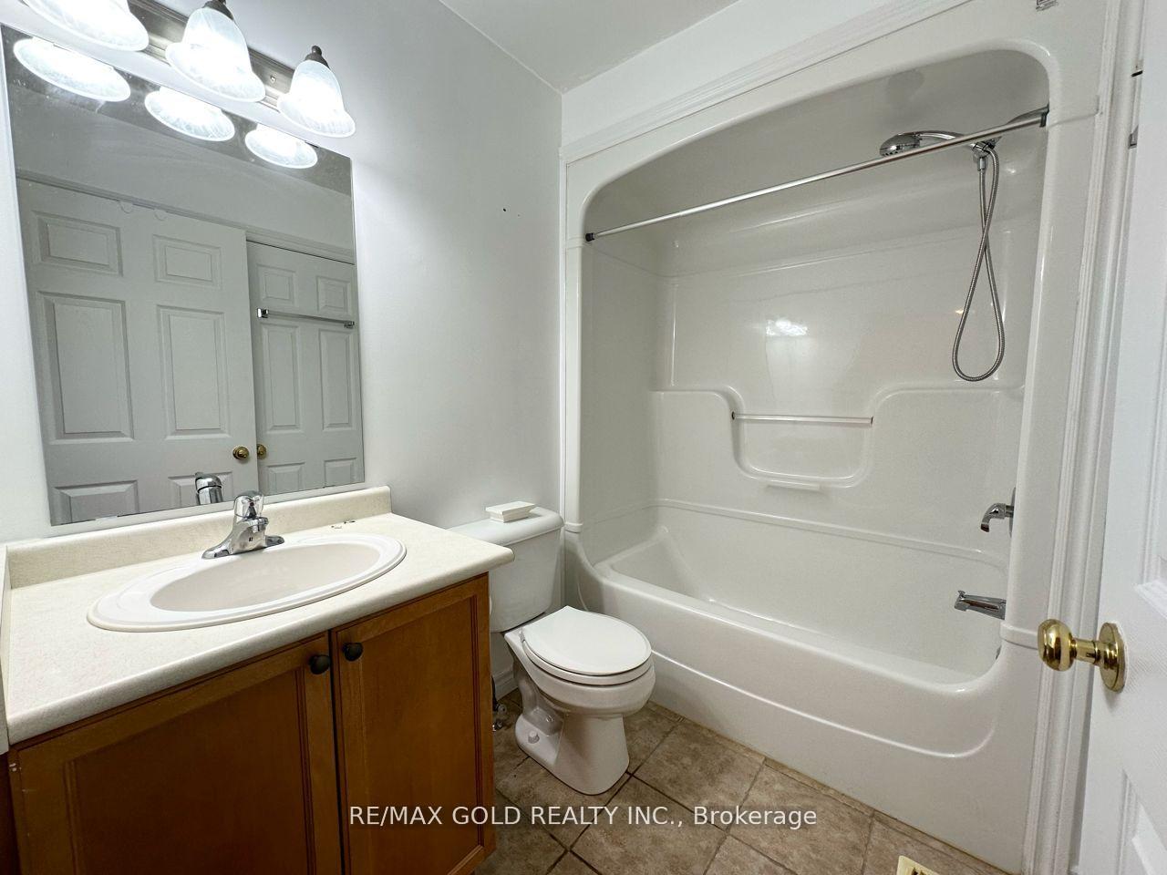 Photo 21 of 509 Mariner Drive, Waterloo — HOMEH