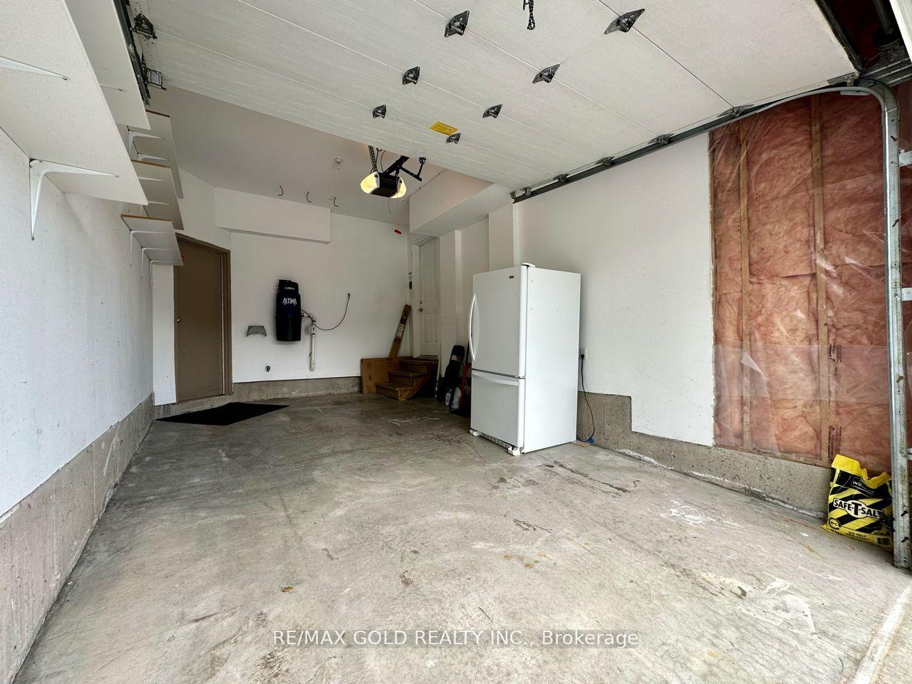 Photo 24 of 509 Mariner Drive, Waterloo — HOMEH