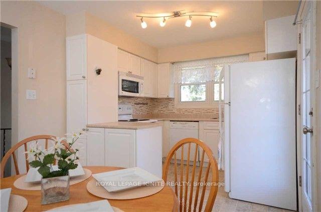 Photo 9 of 777 Ashley Court, Oshawa, Centennial — HOMEH