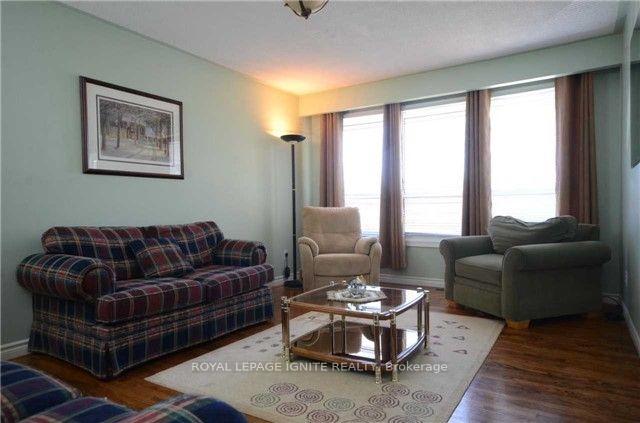 Photo 6 of 777 Ashley Court, Oshawa, Centennial — HOMEH