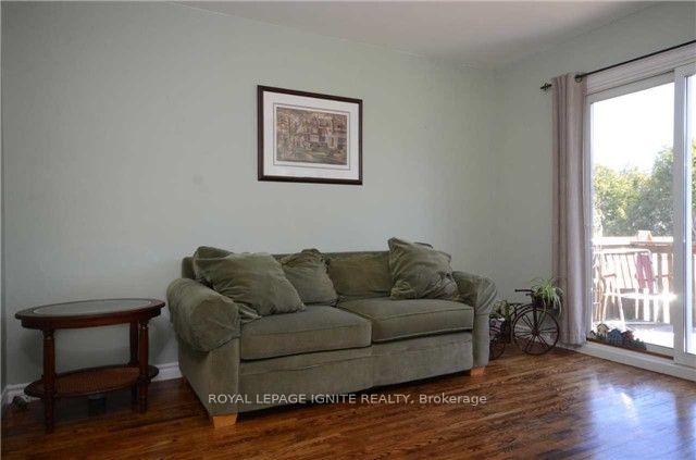 Photo 14 of 777 Ashley Court, Oshawa, Centennial — HOMEH