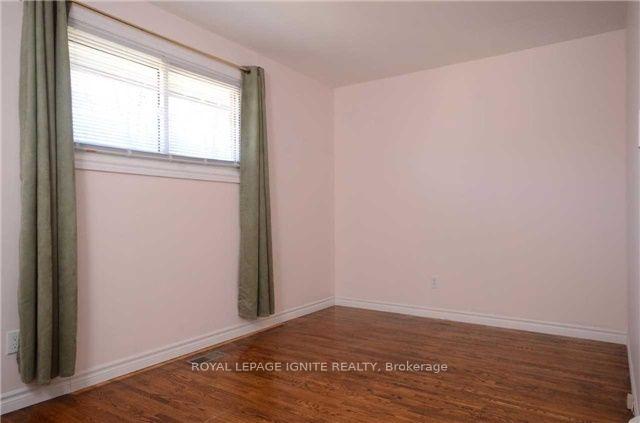 Photo 5 of 777 Ashley Court, Oshawa, Centennial — HOMEH