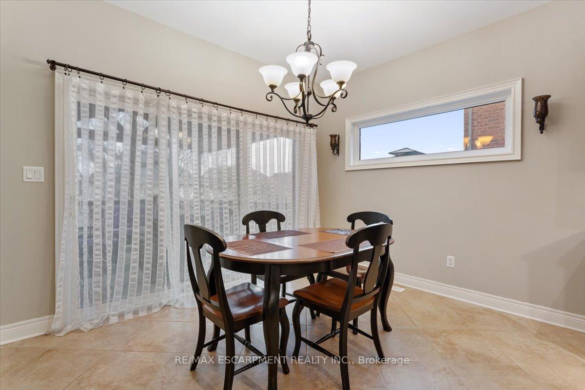 Photo 9 of 38 Bell Avenue, Grimsby, Grimsby East — HOMEH