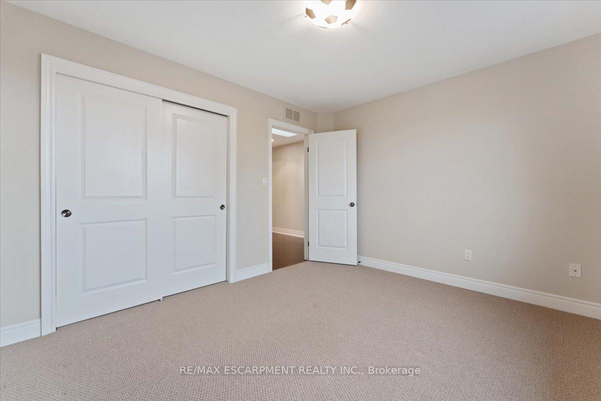 Photo 21 of 38 Bell Avenue, Grimsby, Grimsby East — HOMEH