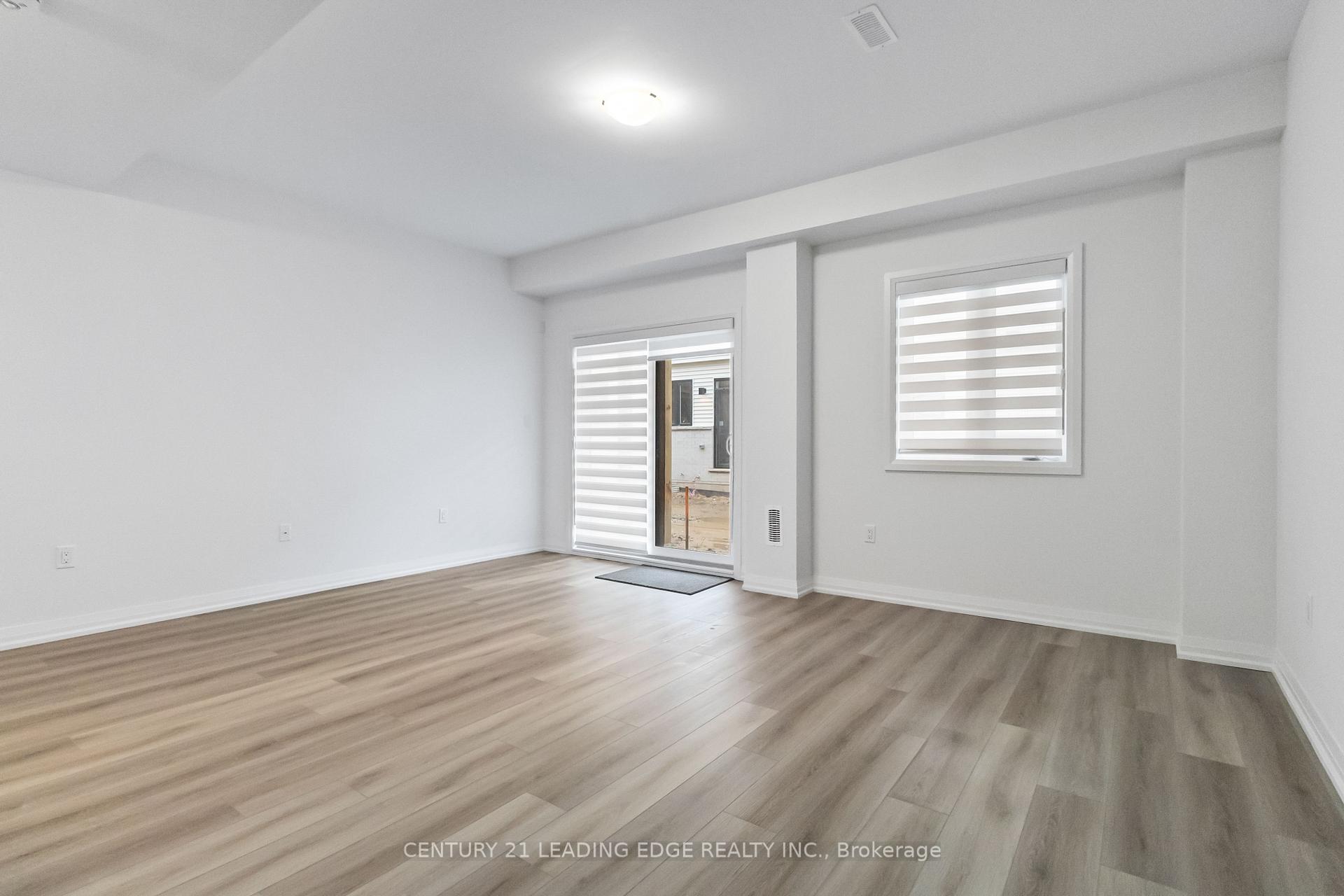 Photo 8 of Unit 43, 55 Tom Brown Drive, Brant, Paris — HOMEH