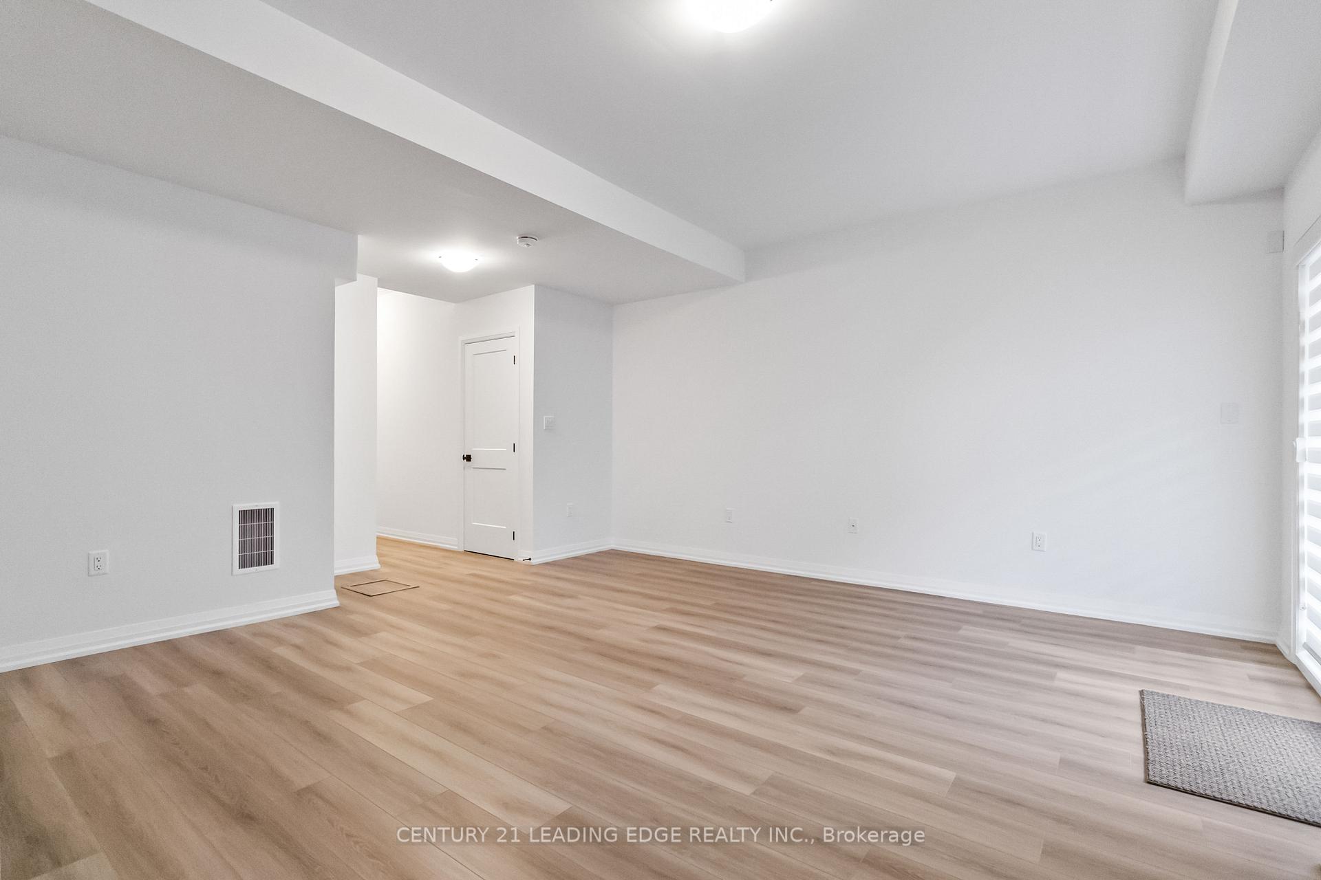 Photo 2 of Unit 43, 55 Tom Brown Drive, Brant, Paris — HOMEH