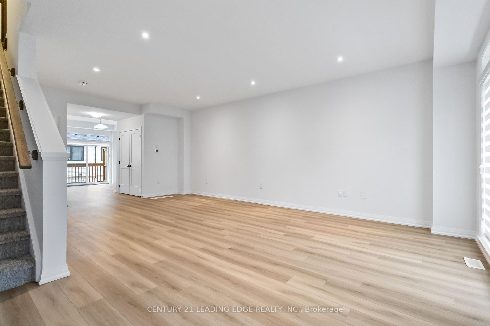 Photo 33 of Unit 43, 55 Tom Brown Drive, Brant, Paris — HOMEH