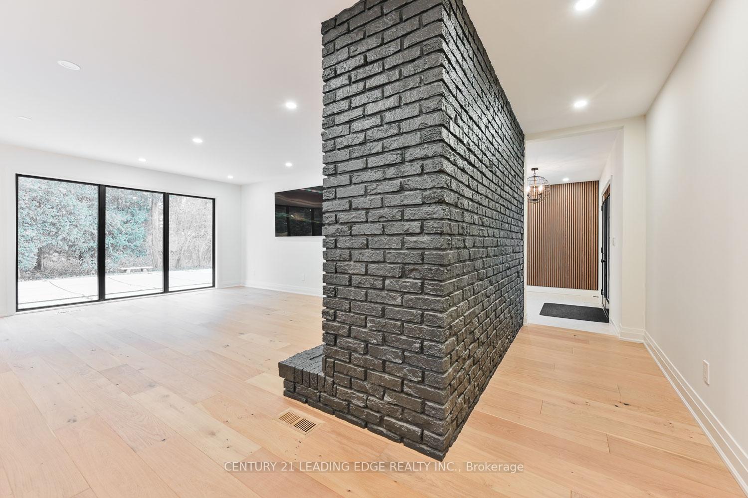 Photo 6 of 5015 Ashburn Road, Whitby, Taunton North — HOMEH