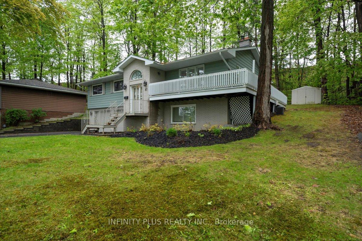 Photo 4 of 87 Little Lake Drive, Barrie, Little Lake — HOMEH