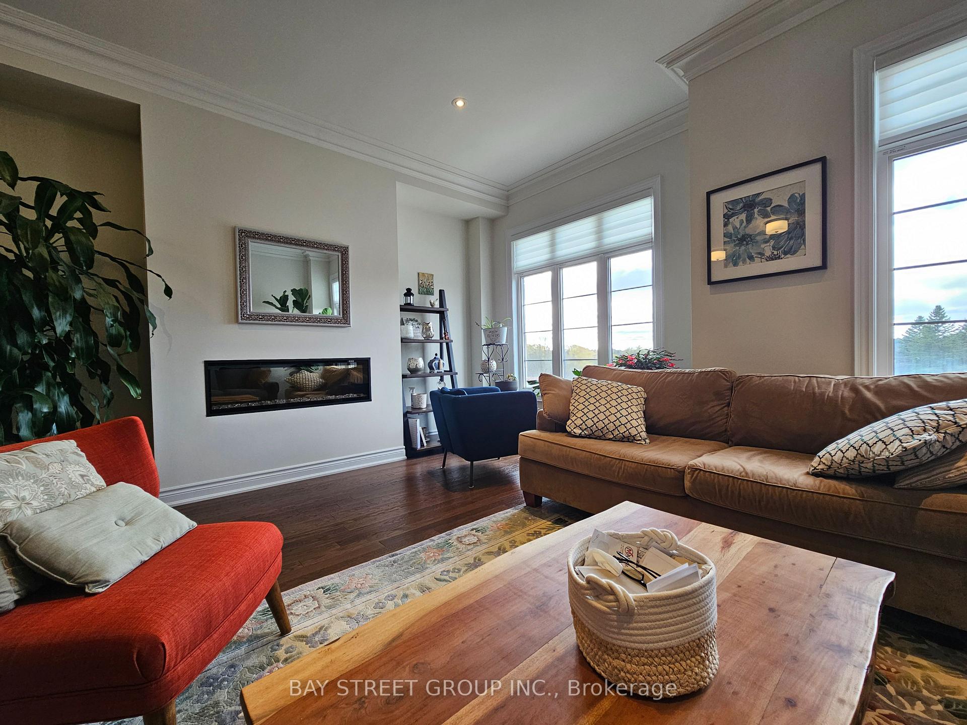 Photo 7 of 57 Yorkton Boulevard, Markham, Angus Glen — HOMEH