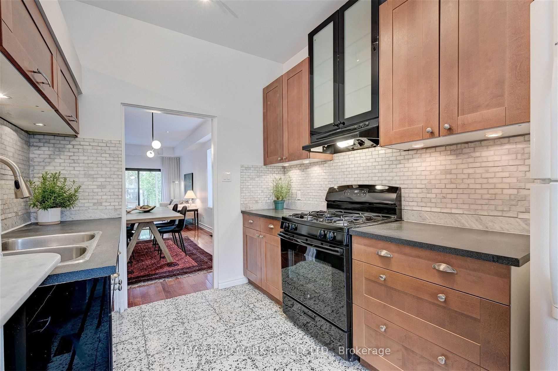 Photo 29 of 9 Harcourt Avenue, Toronto, North Riverdale — HOMEH